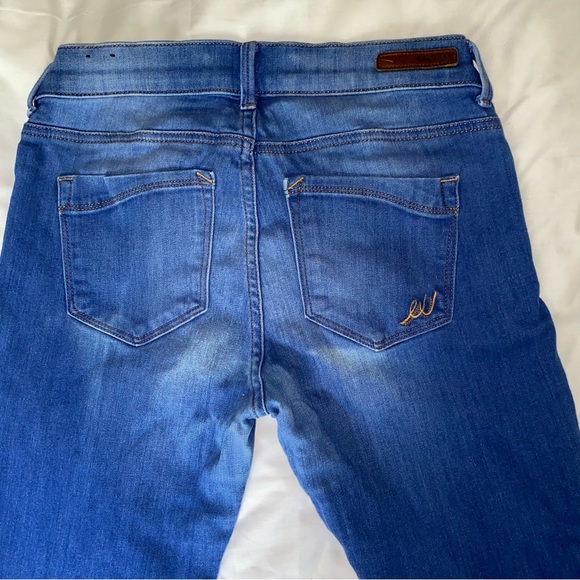 Express Mid-Rise Medium Wash Jeans Size 29 - Picture 5 of 6